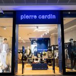 witryna sklepu Pierre Cardin w centrum galaxy