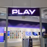 witryna salonu play w centrum galaxy