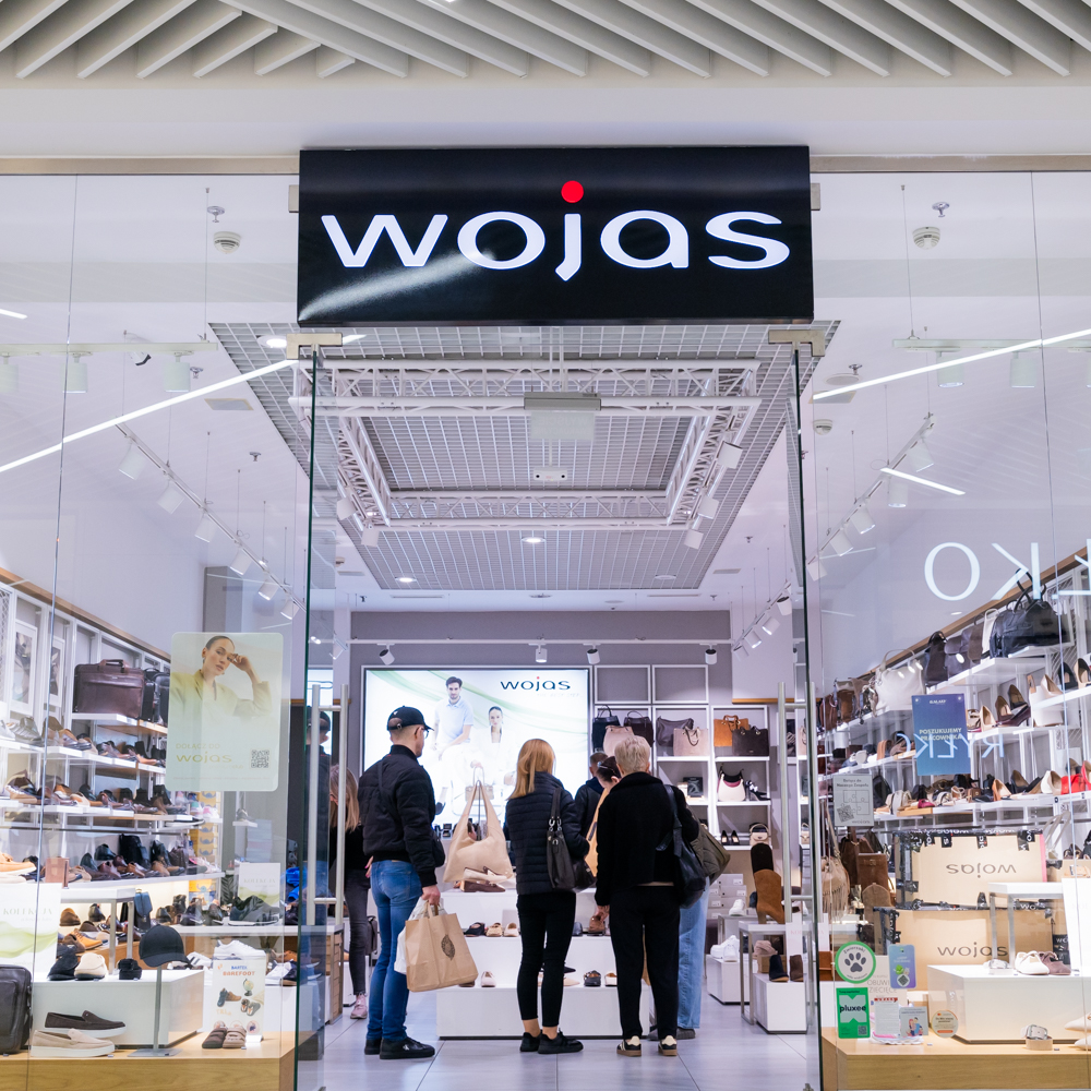 witryna sklepu Wojas w centrum galaxy