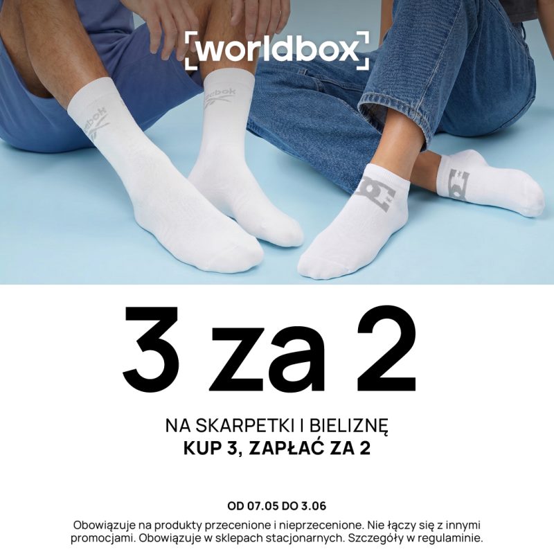 Sportowe skarpety i bielizna na dynamicznym niebiesko-fioletowym tle z napisem 3 za 2 Worldbox Galaxy