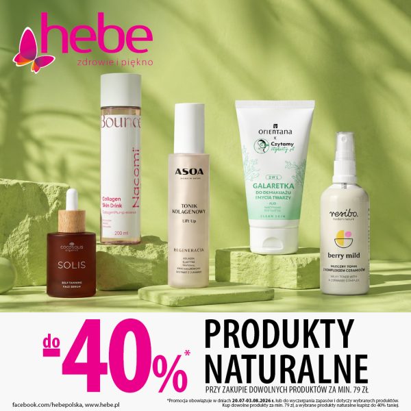 Grafika promocyjna akcji w drogerii Hebe w Galaxy Centrum. Na zielonym, słonecznym tle wyeksponowano na podestach produkty do pielęgnacji twarzy marek Cocosolis, Nacomi, Asoa, Orientana oraz Resibo. W lewym dolnym rogu umieszczono białe kwadratowe logo z małą różowo-pomarańczową małą ikoną motyla oraz napisem hebe zdrowie i piękno.