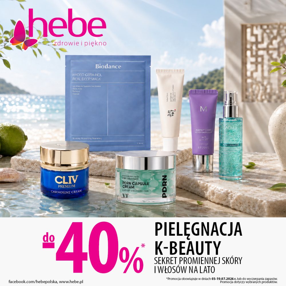 Plakat promocyjny drogerii Hebe w Galaxy z napisem Pielęgnacja K-Beauty do 40% taniej, pokazujący maseczki i kremy marki Biodance, CLIV oraz Missha na tle plaży i morza.