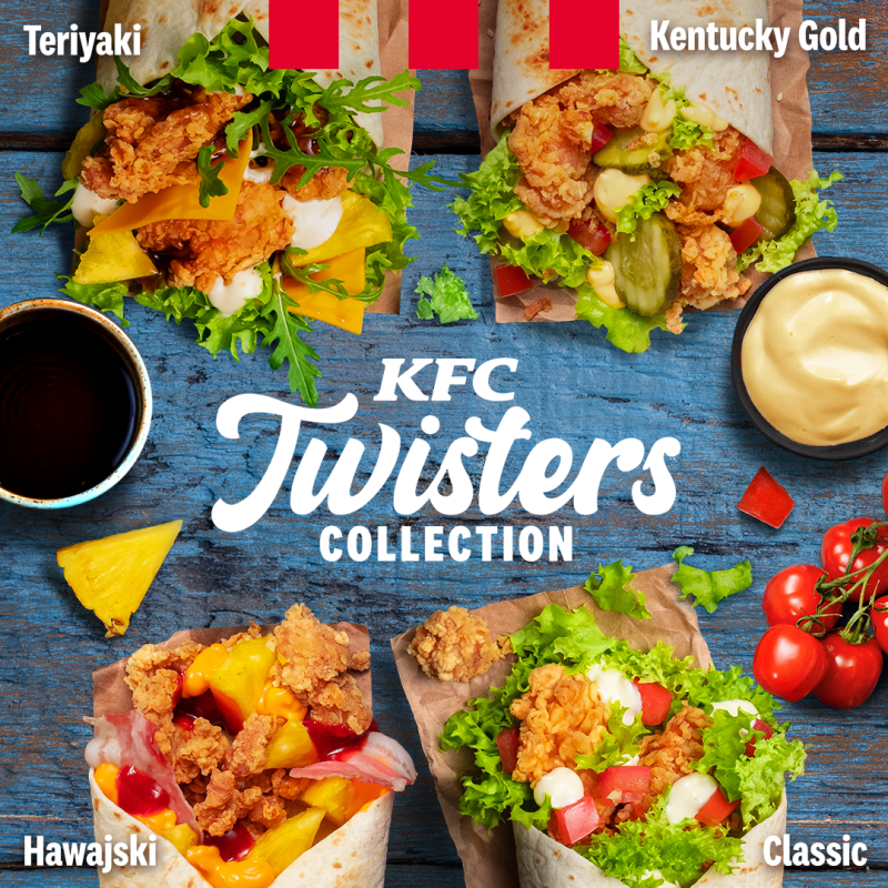 Kwadratowa grafika apetyczna marki KFC na niebieskim, drewnianym tle przedstawiająca cztery rozwinięte tortille Twister. W narożnikach umieszczono podpisy smakowe: Teriyaki, Kentucky Gold, Hawajski oraz Classic, a w centralnej części widnieje białe logo KFC Twisters COLLECTION.
